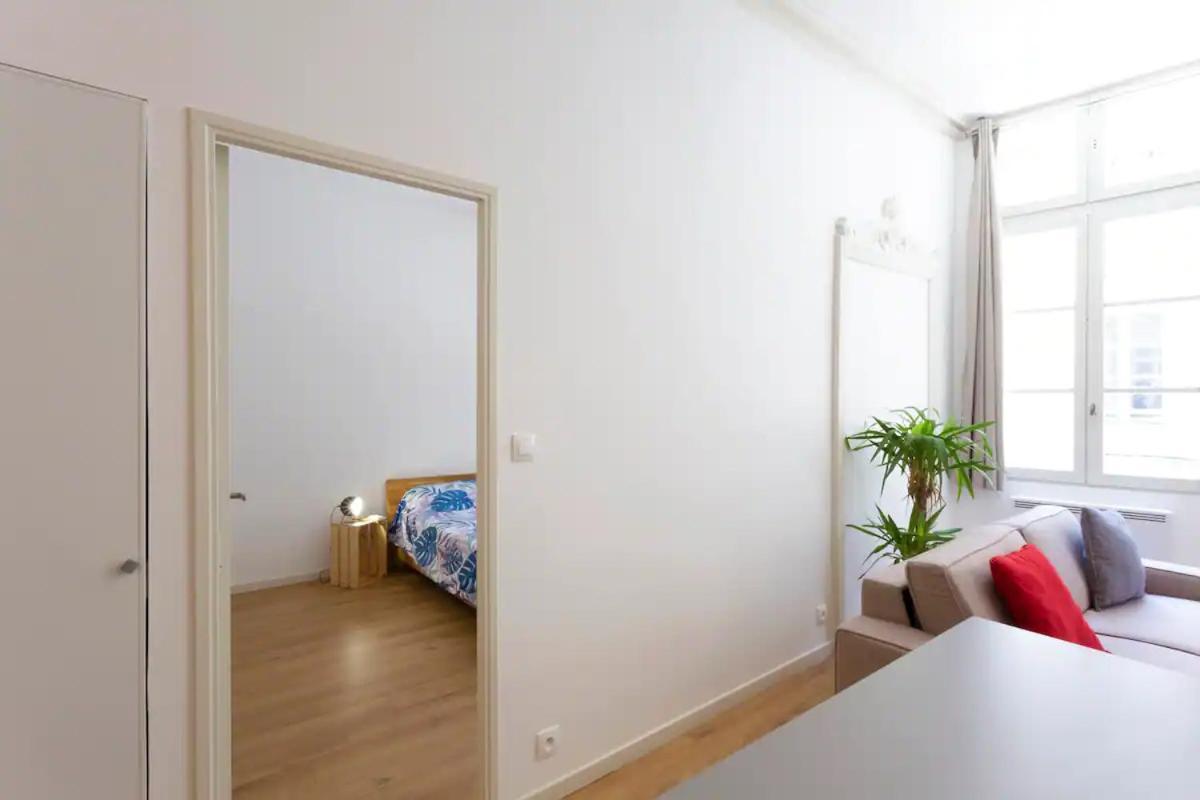 Magnifique 2 Pieces - Plein Centre - Tram 1 Min Apartment มงต์เปอลิเยร์ ภายนอก รูปภาพ